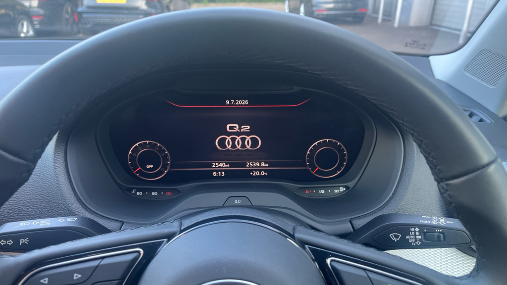 Audi Q2 Sport 35 Tfsi 150 Ps S Tronic Comfort And Sound P Black #13