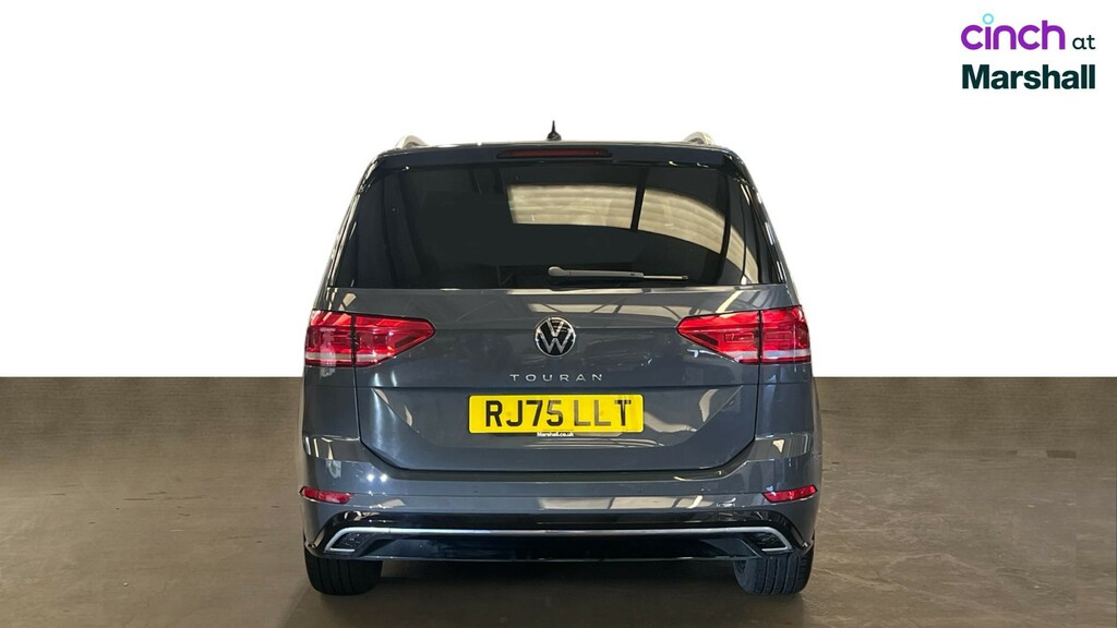 Volkswagen Touran Touran 1.5 Tsi Evo Match Black #4