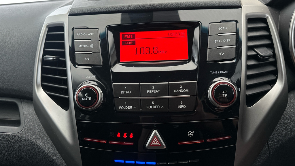 SsangYong Tivoli 1.5P Ultimate Suv Euro 6 Ss 16 Red #13