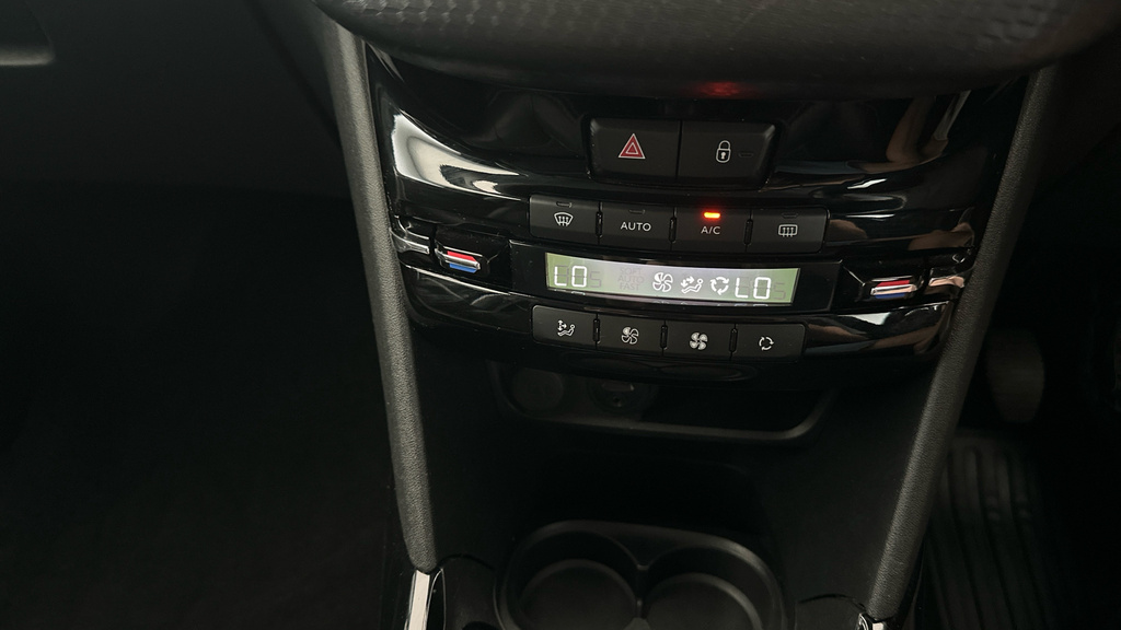 Peugeot 2008 1.6 Bluehdi Allure Suv Euro 6 S White #16