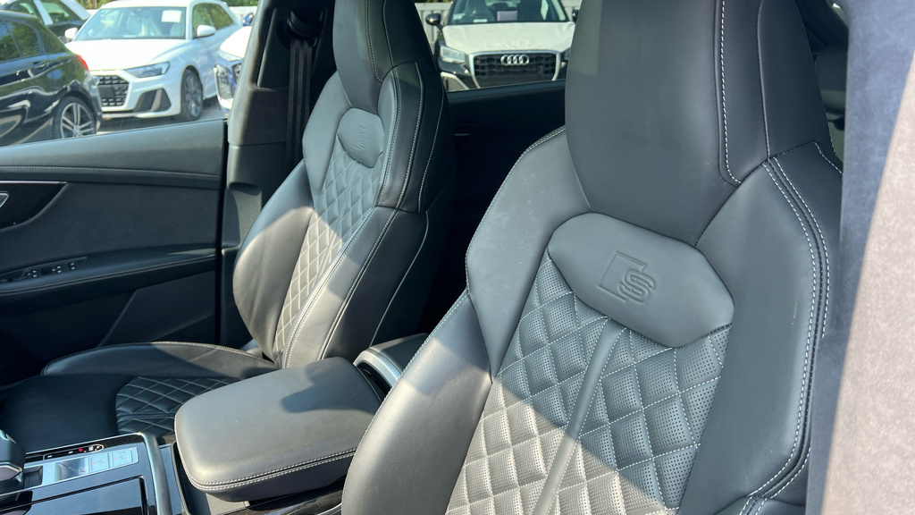 Audi Q8 S Line Black #29