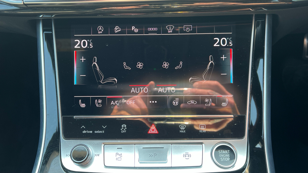 Audi Q8 S Line Black #17