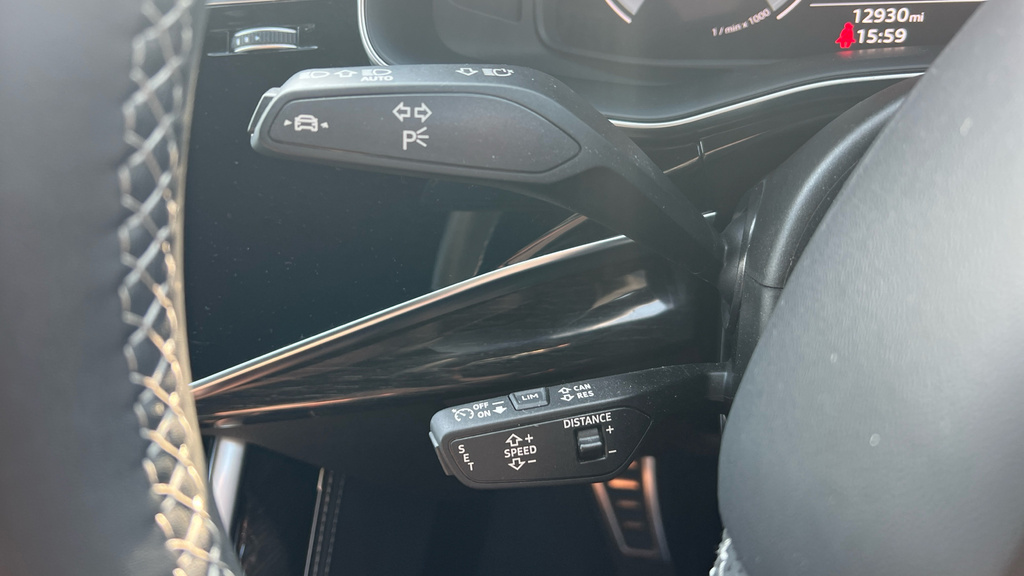 Audi Q8 S Line Black #39