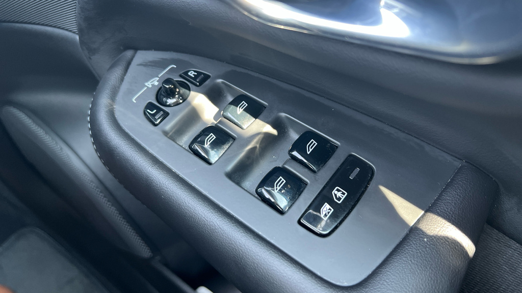 Volvo XC90 Ultra, T8 Awd Plug-in Hybrid, Bri Silver #30