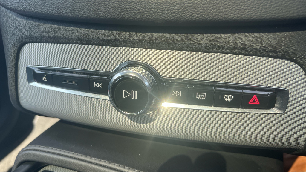 Volvo XC90 Ultra, T8 Awd Plug-in Hybrid, Bri Silver #54