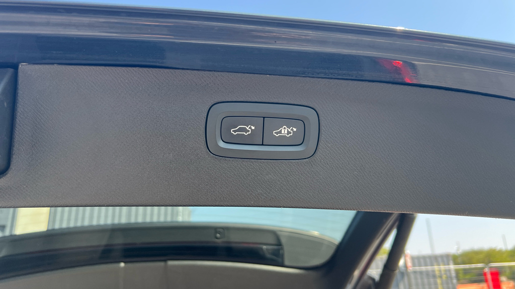 Volvo XC90 Ultra, T8 Awd Plug-in Hybrid, Bri Silver #41