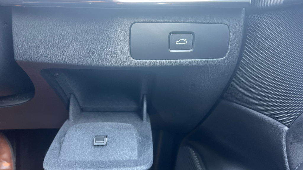 Volvo XC90 Ultra, T8 Awd Plug-in Hybrid, Bri Silver #52
