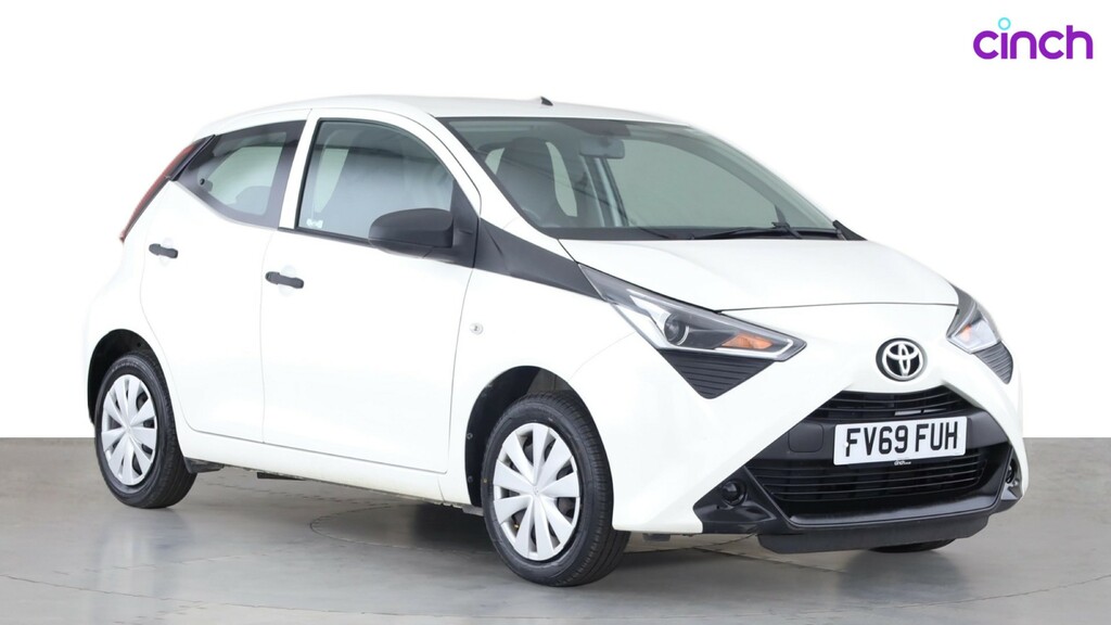 Toyota Aygo X 1.0 Vvt-i X-trend Euro 6 Red #1