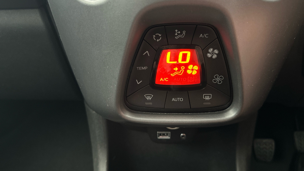 Toyota Aygo X 1.0 Vvt-i X-trend Funroof X-shift Euro 6 Grey #15