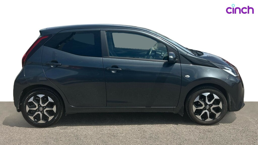 Toyota Aygo X 1.0 Vvt-i X-plore Euro 6 Grey #2