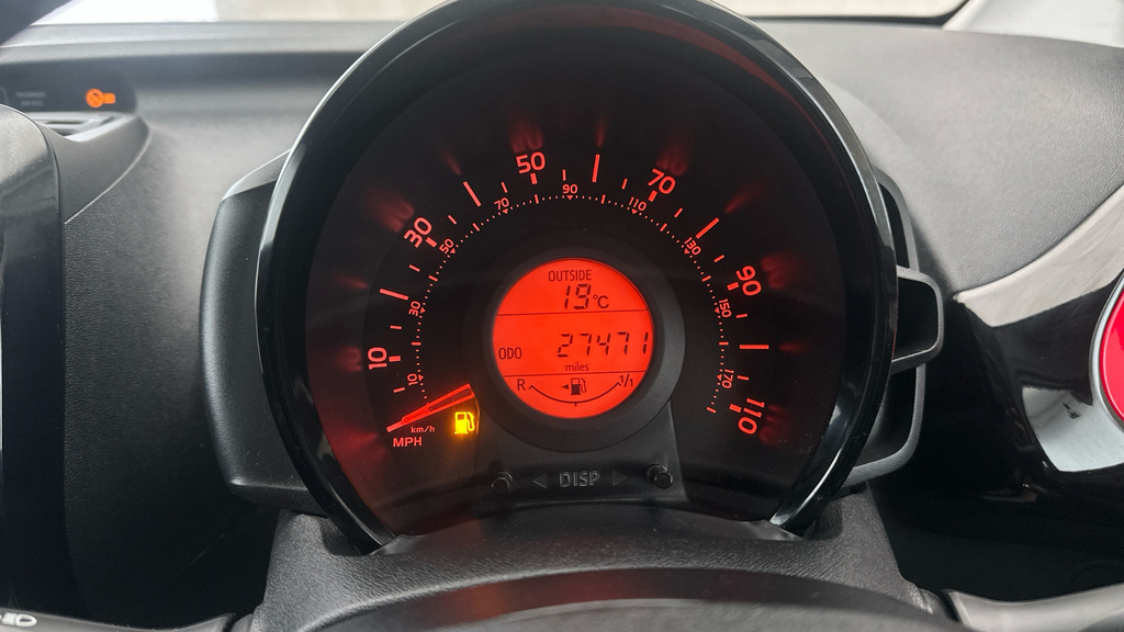 Peugeot 108 1.0 Allure Euro 6 Ss Black #17