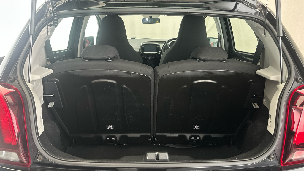 Peugeot 108 1.0 Allure Euro 6 Ss Black #19