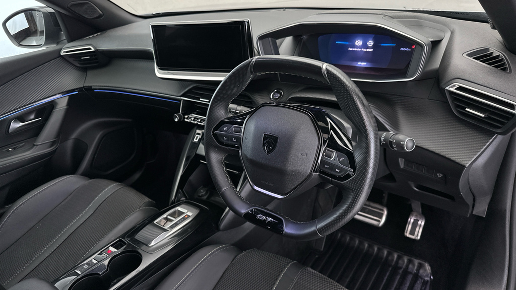 Peugeot e-2008 50Kwh Gt Suv 7Kw Charger 136 Grey #11