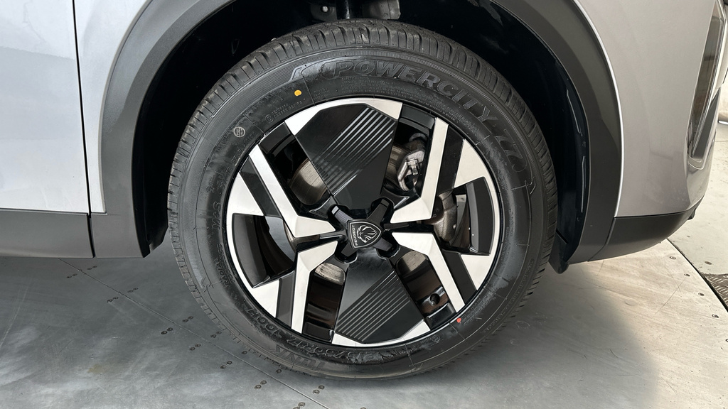 Peugeot e-2008 50Kwh Gt Suv 7Kw Charger 136 Grey #25