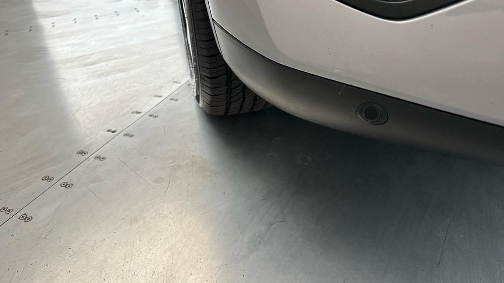 Peugeot e-2008 50Kwh Gt Suv 7Kw Charger 136 Grey #3