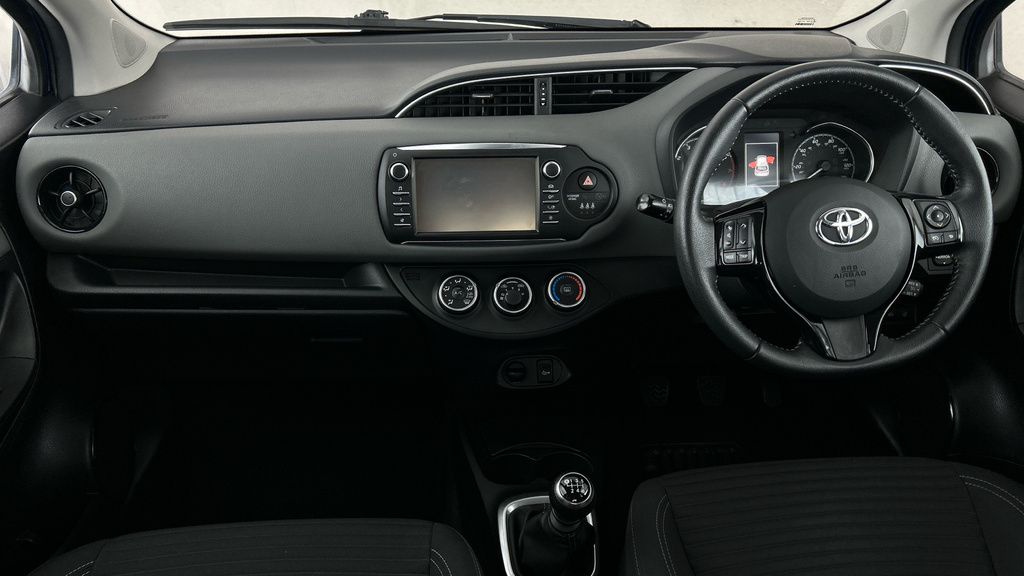 Toyota Yaris 1.5 Vvt-i Icon Euro 6 Black #11