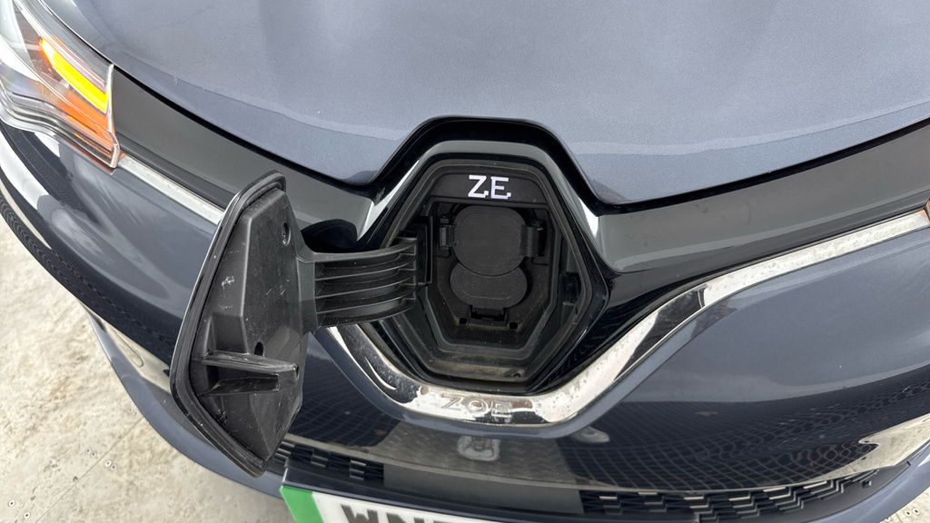 Renault Zoe Renault Zoe 80Kw Business 50Kwh Van R110 White #21