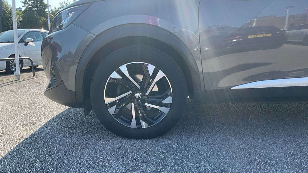 Peugeot 2008 1.2 Puretech Allure Premium Suv Eat Eur #19