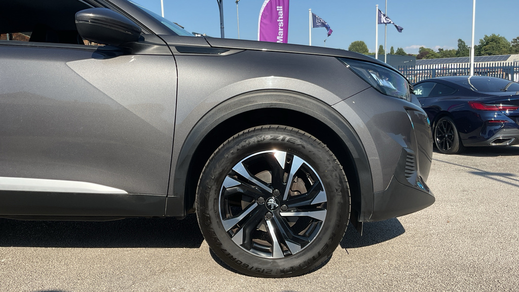 Peugeot 2008 1.2 Puretech Allure Premium Suv Eat Eur #17
