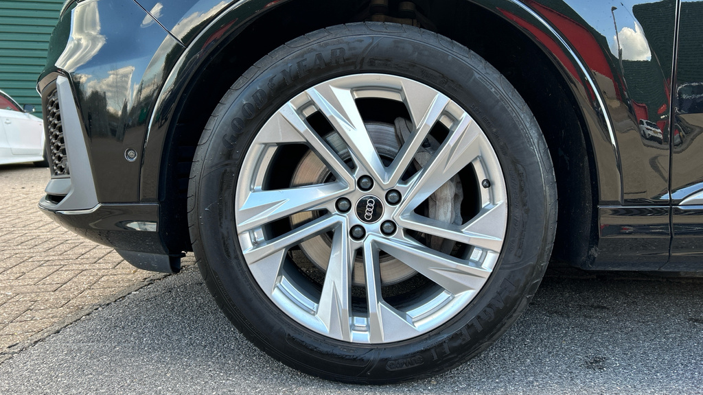 Audi Q7 Audi Estate 50 Tdi Quattro S Line Tiptr Grey #21