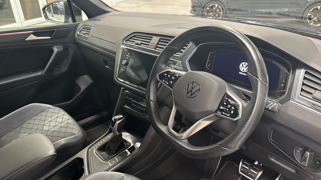 Volkswagen Tiguan 1.5 Tsi R-line Edition Dsg Euro 6 Ss Grey #9