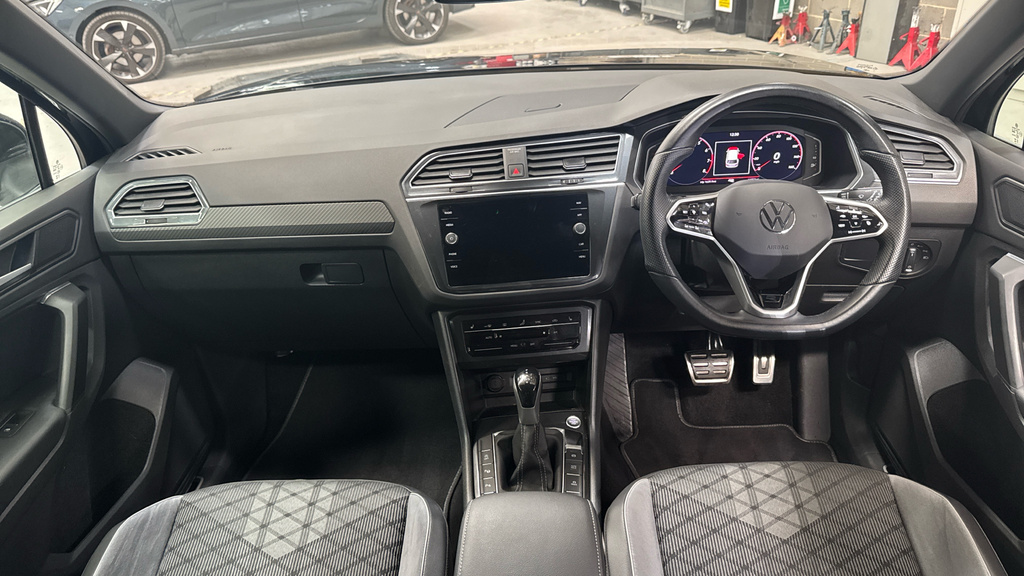Volkswagen Tiguan 1.5 Tsi R-line Edition Dsg Euro 6 Ss Grey #11