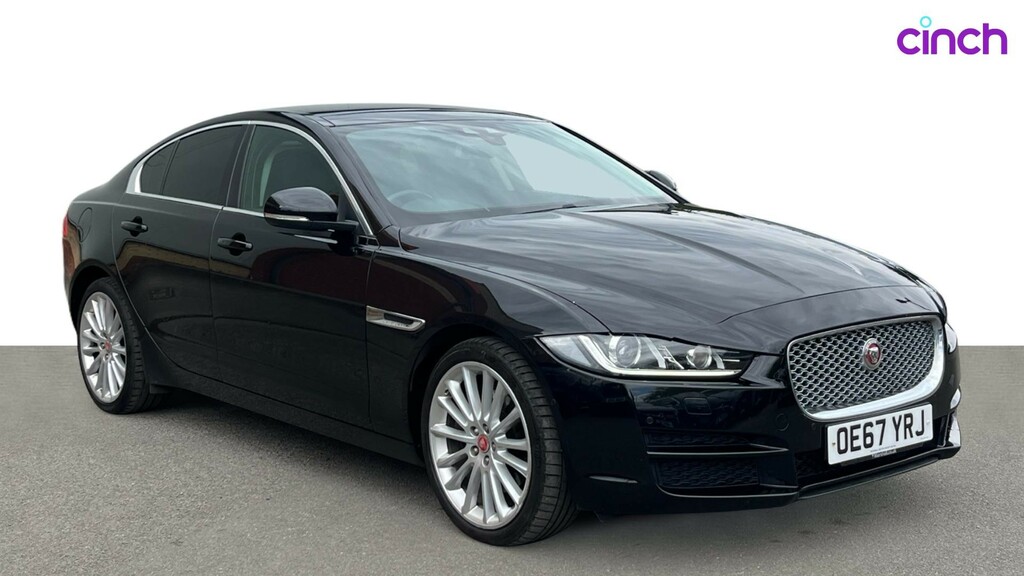 Jaguar XE 2018 2.0I Gpf R-sport Saloon Euro White #1