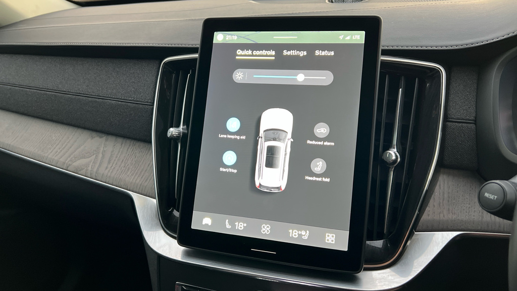 Volvo XC90 2.0 T8 18.8Kwh Ultra Dark Suv Plug-in H White #47