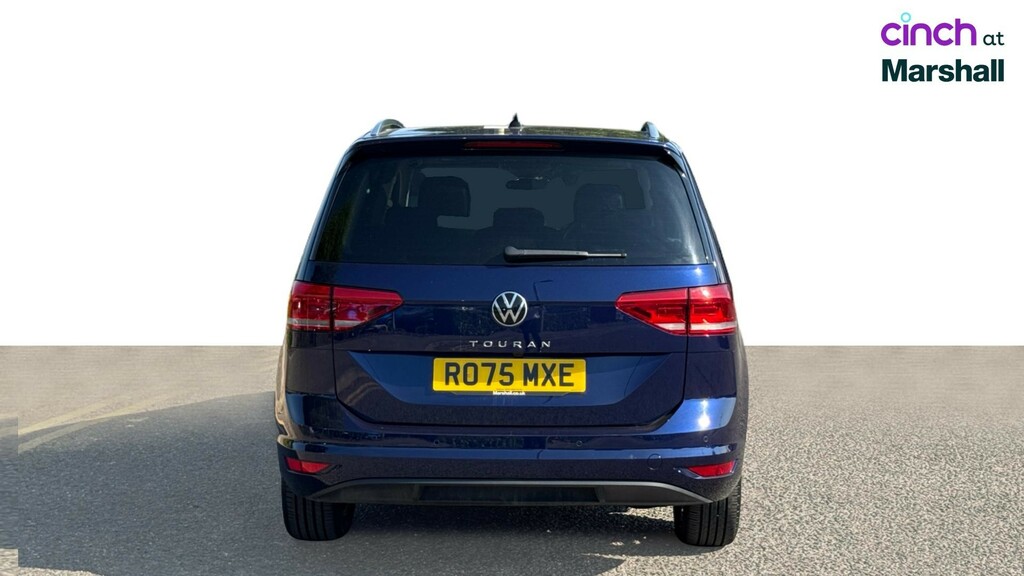 Volkswagen Touran Touran 1.5 Tsi Evo Match Dsg Black #4