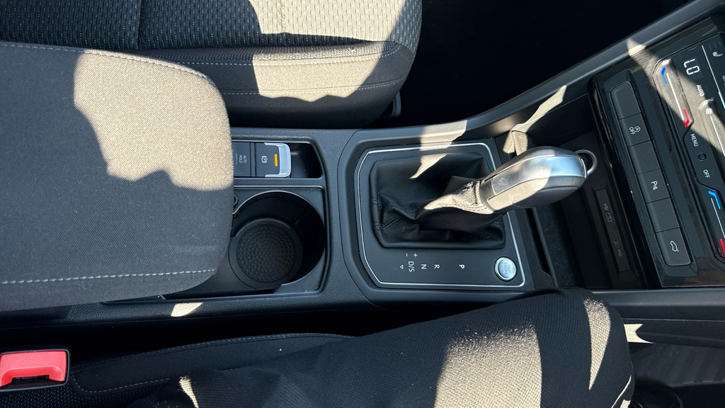 Volkswagen Touran Touran 1.5 Tsi Evo Match Dsg Black #32