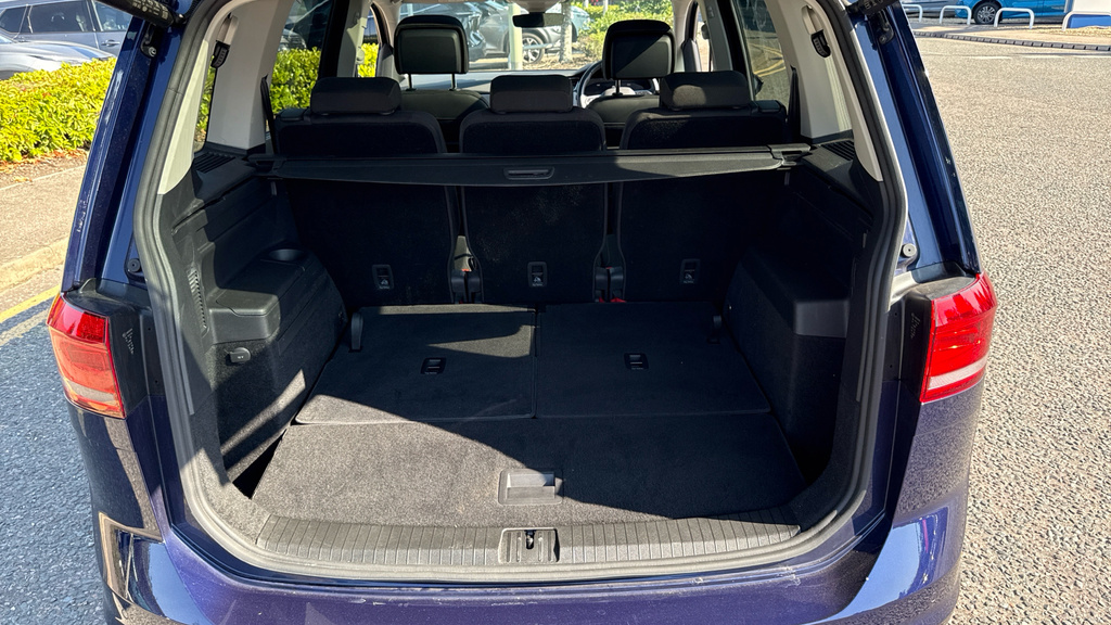 Volkswagen Touran Touran 1.5 Tsi Evo Match Dsg Black #15