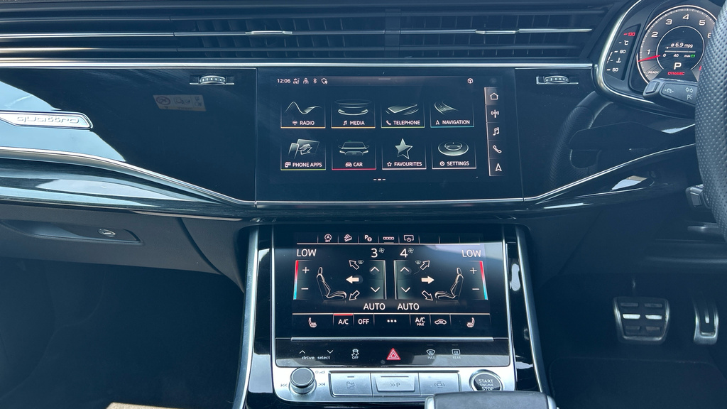 Audi Q8  Black #15