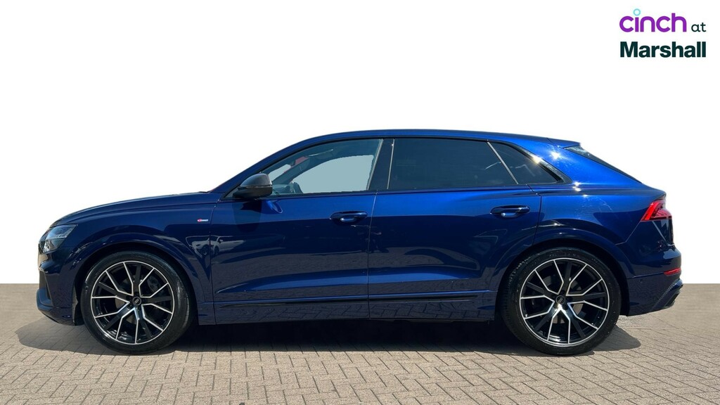 Audi Q8  Black #6