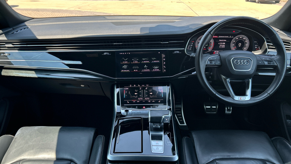 Audi Q8  Black #11