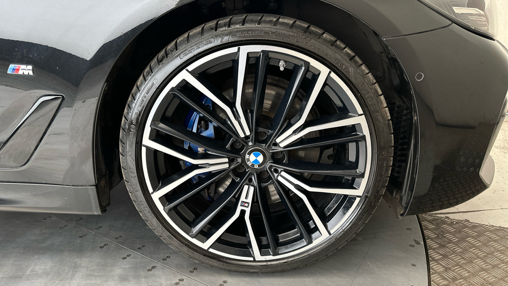 BMW 5 Series 2.0 520D Mht M Sport Touring Hybrid Ste Black #28