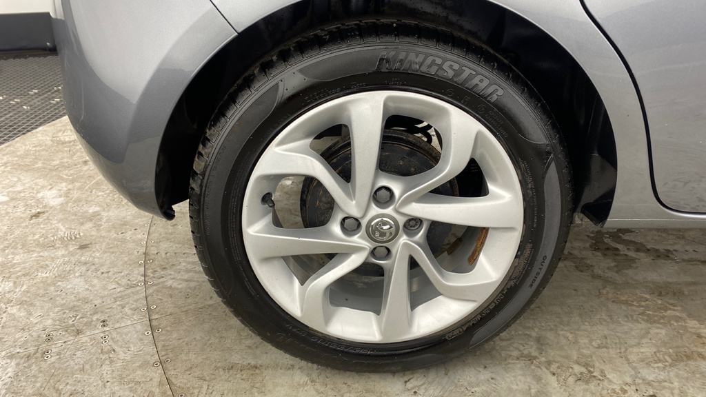 Vauxhall Corsa 1.4 90 Sport Air-con, Cruise, Alloys, Sports White #24