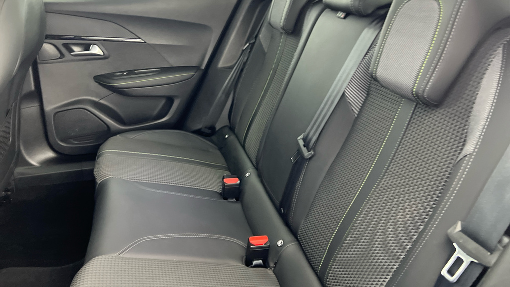 Peugeot 2008 1.2 Puretech Allure Premium Suv Eat Eur  #23