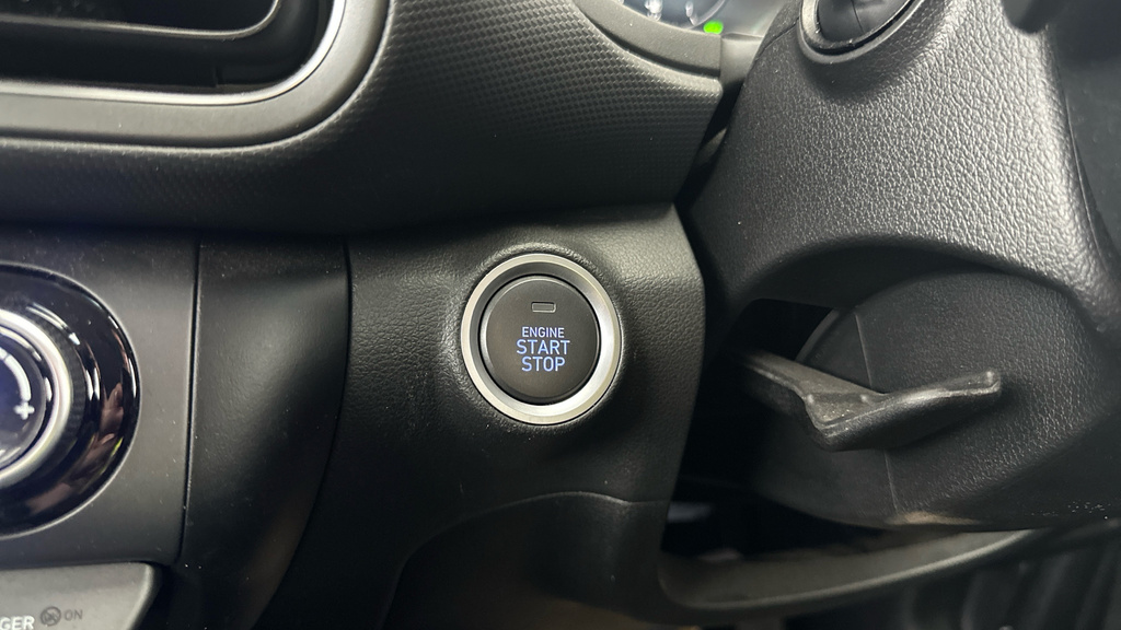 Hyundai Kona 64Kwh Premium Suv 10.5Kw Charge Green #16