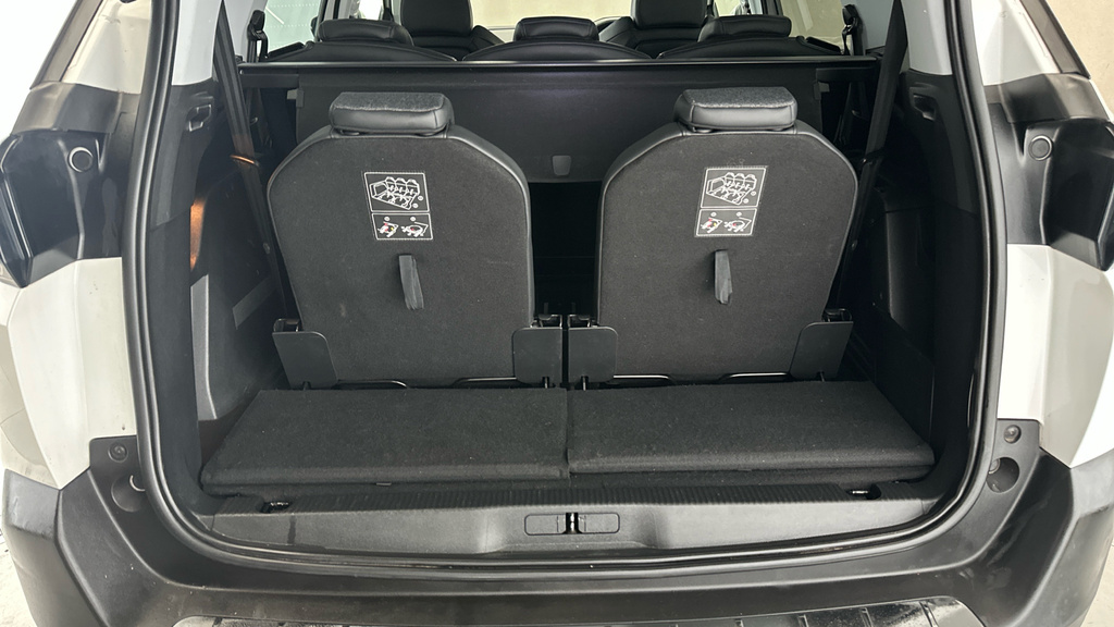 Peugeot 5008 1.5 Bluehdi Allure Eat8 Estate Black #20