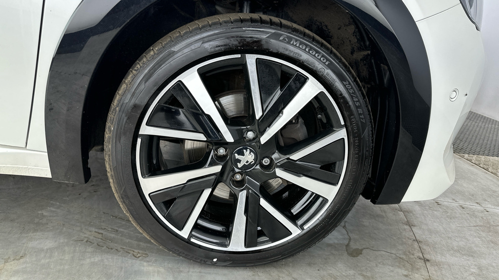 Peugeot 208 1.2 Puretech Allure Premium Euro 6 Ss Black #24