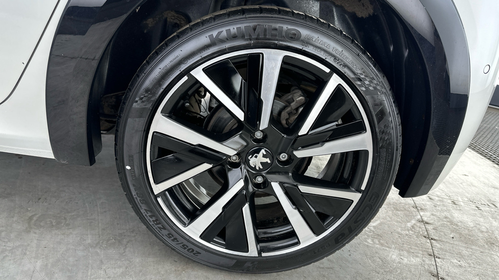 Peugeot 208 1.2 Puretech Allure Premium Euro 6 Ss Black #22