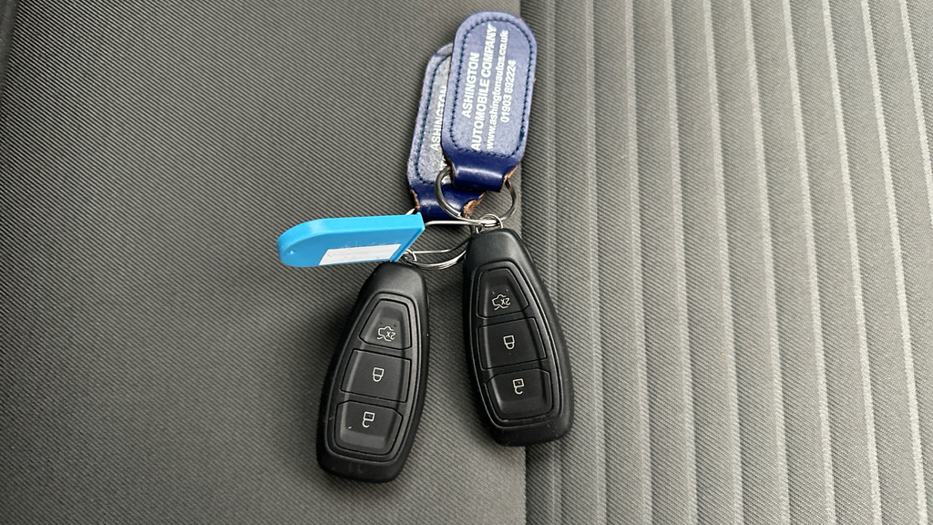 Ford C-Max Zetec Blue #29