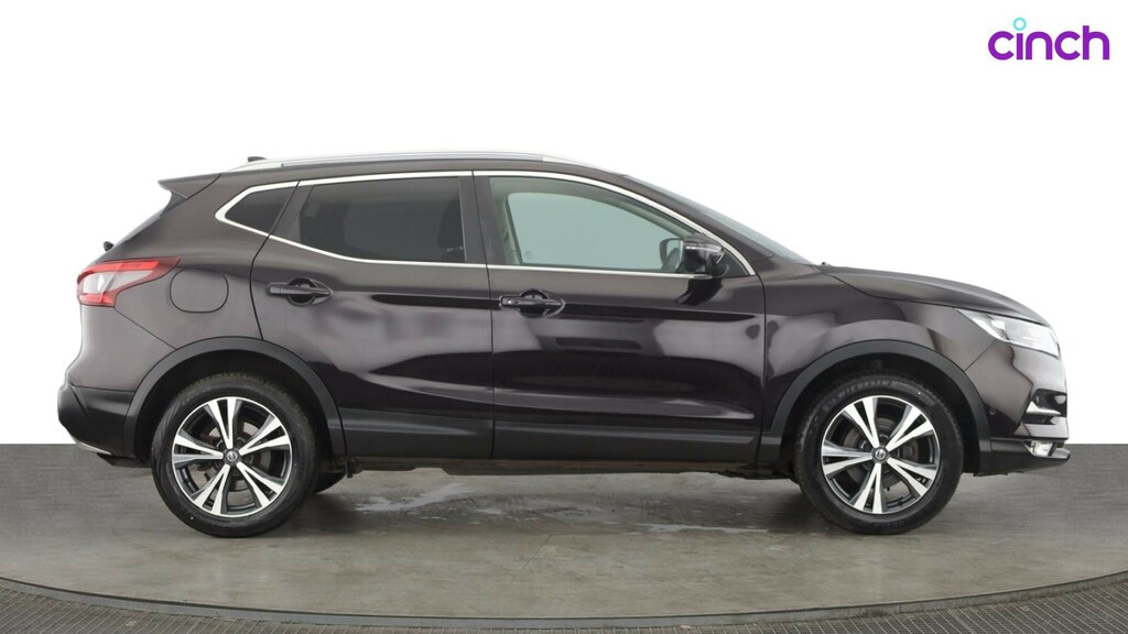 Nissan Qashqai 1.3 Dig-t 140Ps N-connecta Glass Roof Red #2