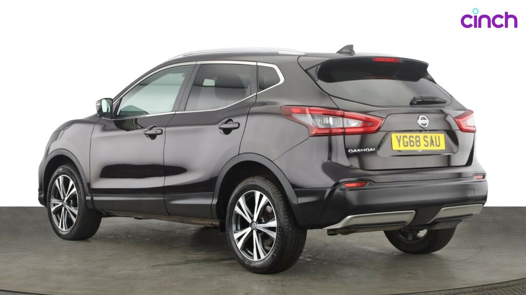 Nissan Qashqai 1.3 Dig-t 140Ps N-connecta Glass Roof Red #5