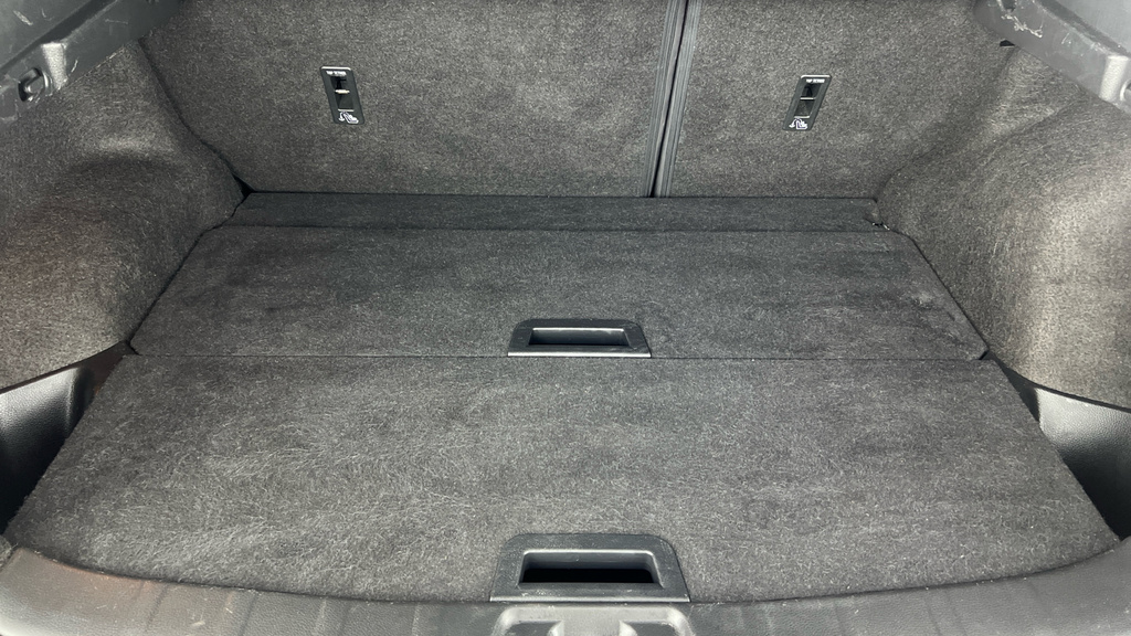 Nissan Qashqai 1.3 Dig-t 140Ps N-connecta Glass Roof Red #25
