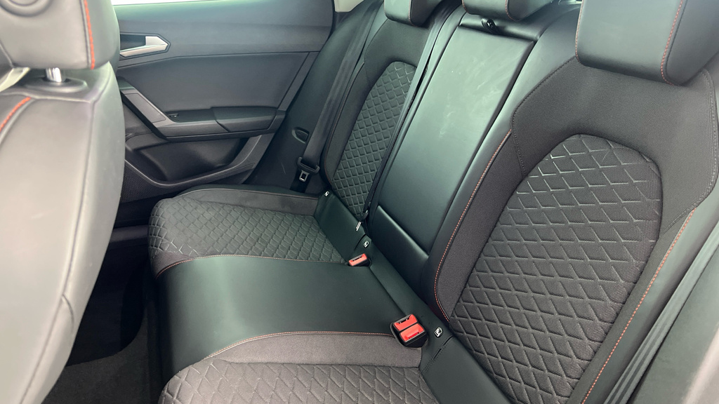 Seat Leon Tdi Se Dynamic Black #25