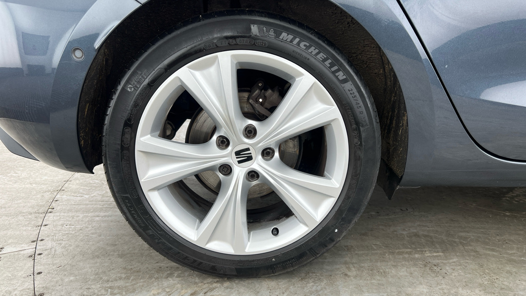 Seat Leon Tdi Se Dynamic Black #30