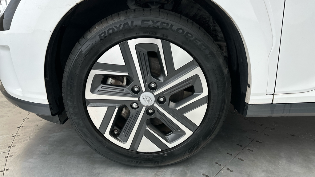 Hyundai Kona 1.0 T-gdi Mhev Premium Suv Hybrid Manua Blue #26