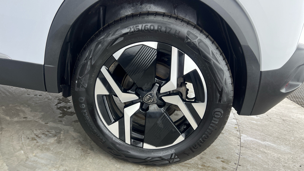 Peugeot e-2008 50Kwh Gt Suv 7Kw Charger 136 #23