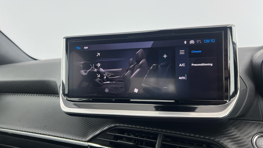 Peugeot e-2008 50Kwh Gt Suv 7Kw Charger 136 #15
